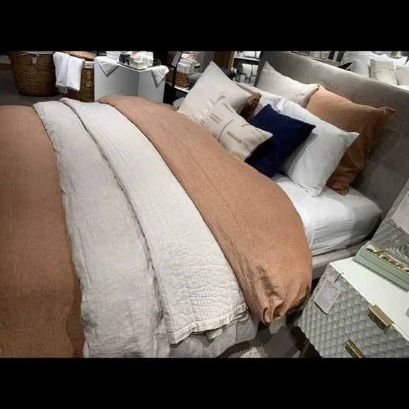 New West Elm Belgian Flax Linen King Duvet & 2 shams Terracotta Melange